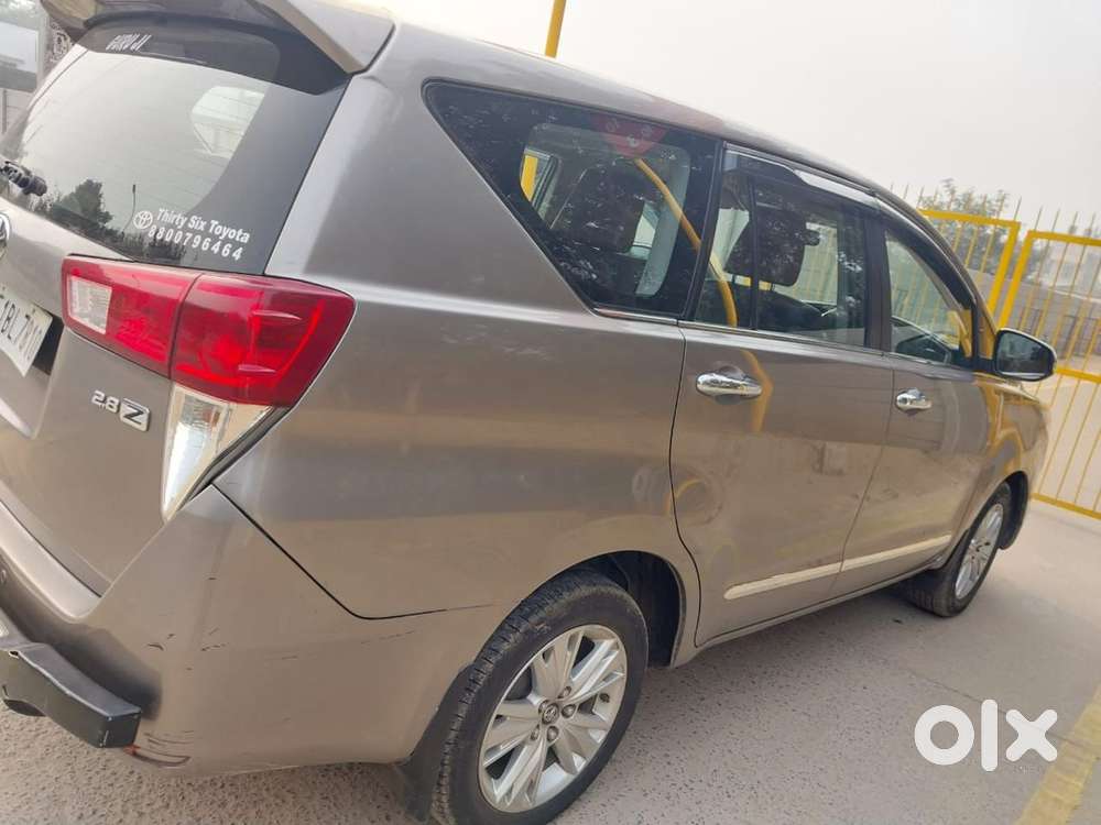 Toyota Innova Crysta