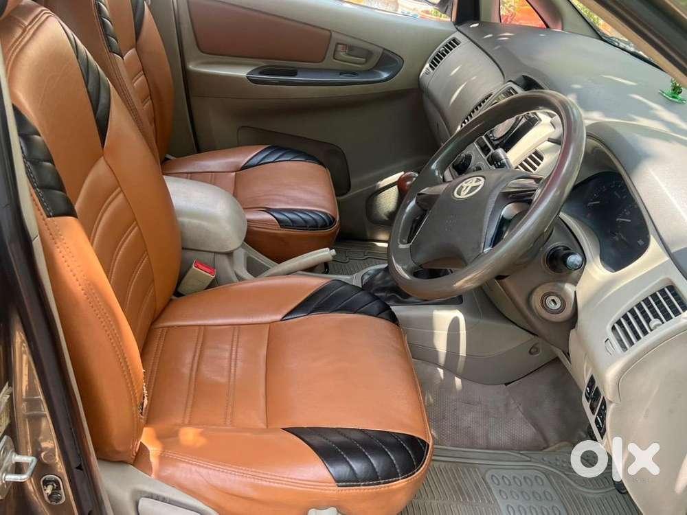 Toyota Innova 2012 Diesel Well Maintained