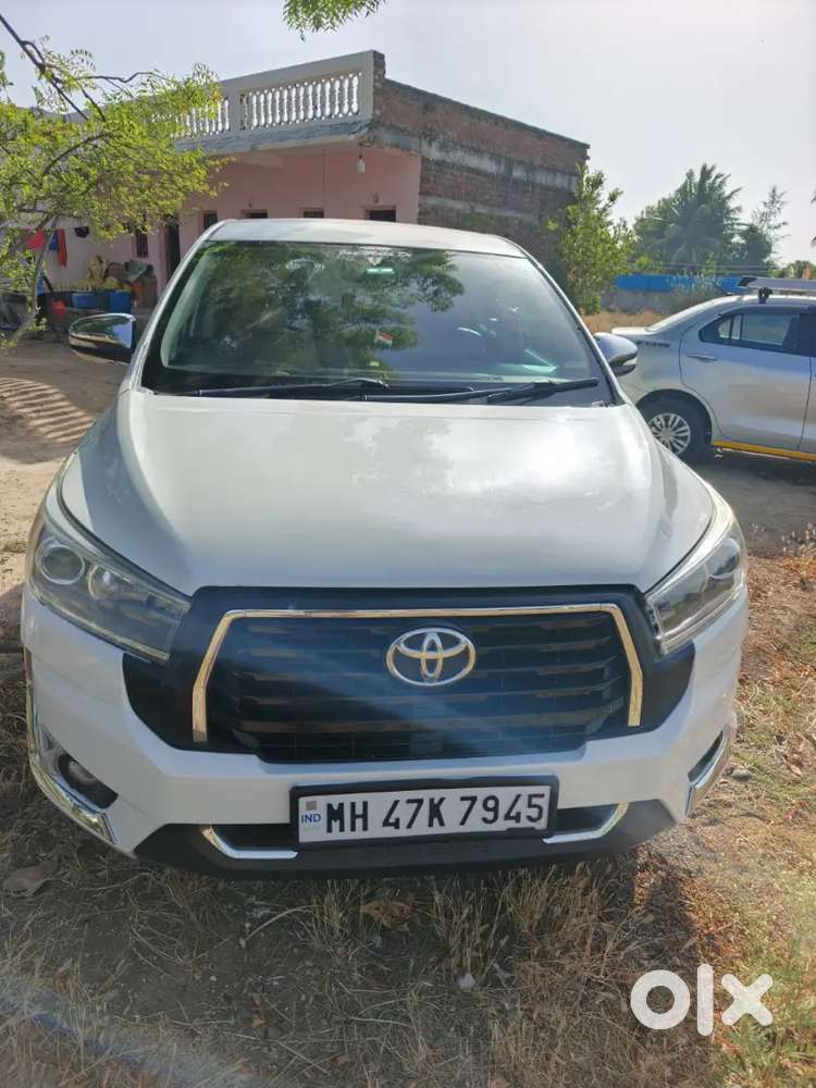 Toyota Innova Crysta 2.4 Z 2016