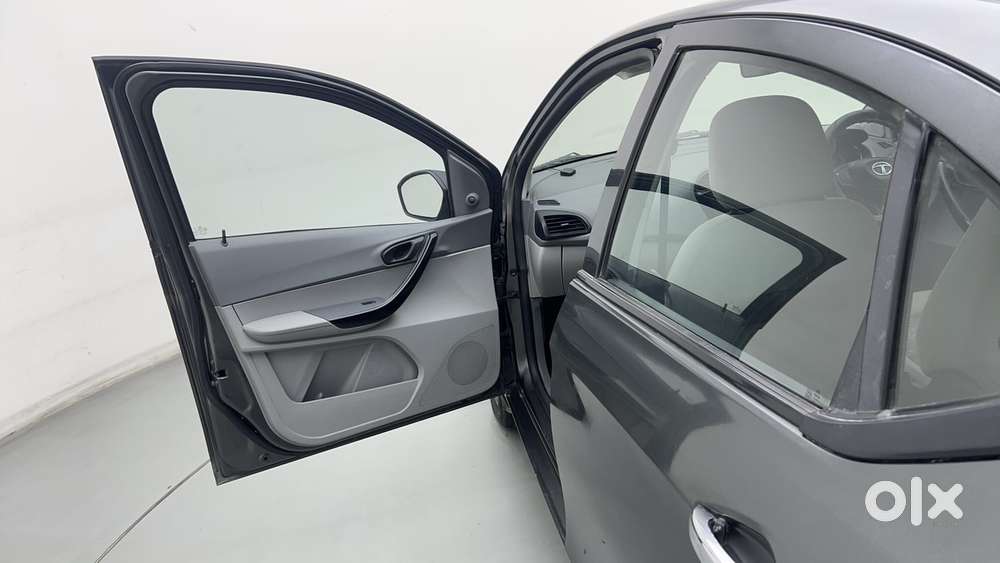 Tata Tigor Xe, 2022, Petrol