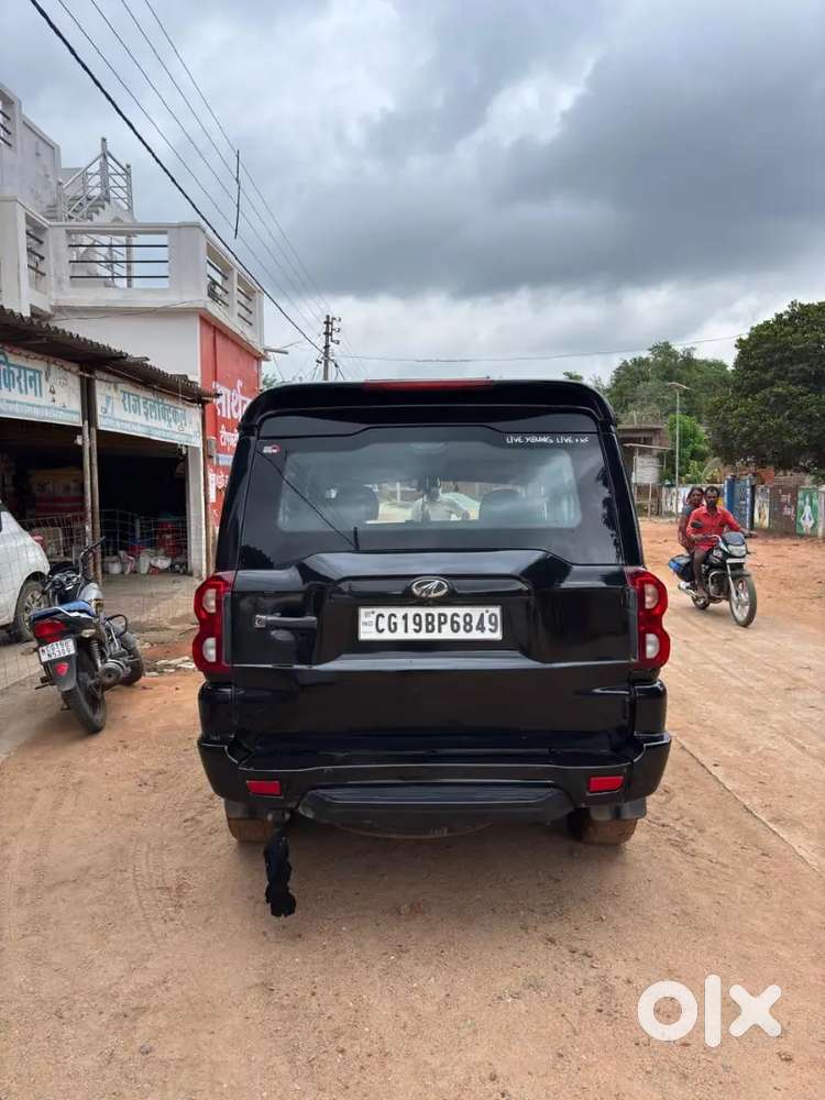 Mahindra Scorpio 2.2 S5 2022 Diesel Black Scorpio