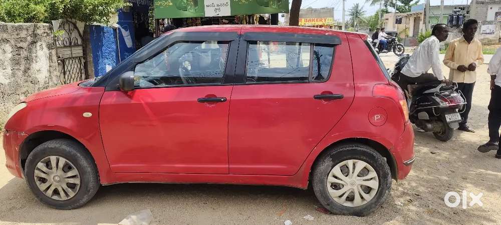 Swift Maruti Suzuki 2009 With Km Driven
