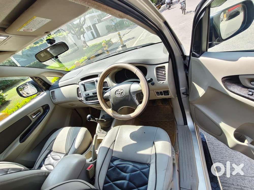 Toyota Innova 2.5 Z Diesel 7 Seater, 2014, Diesel