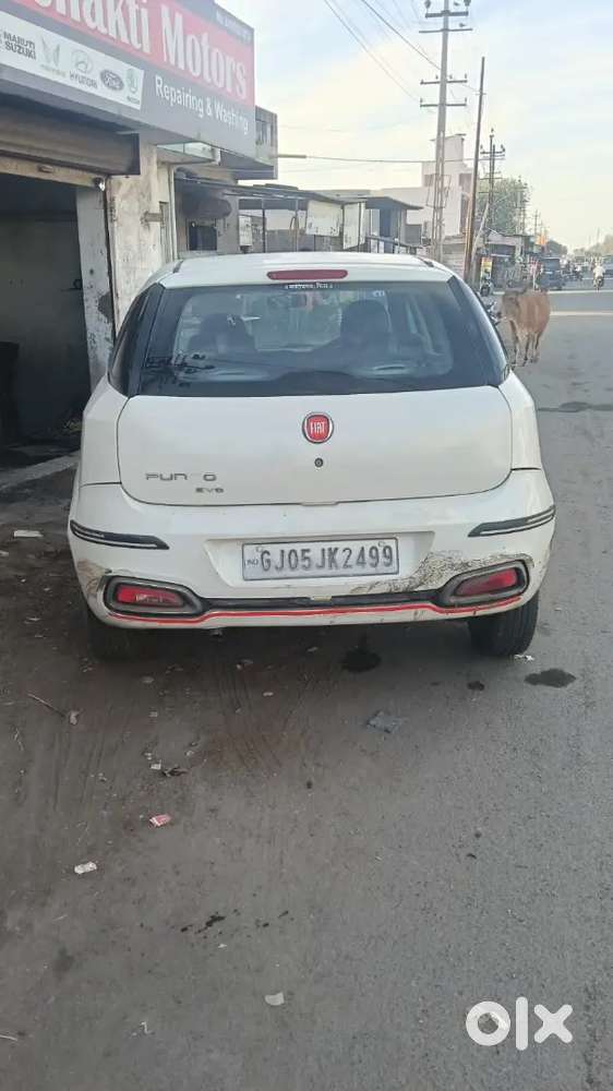 Fiat Punto Evo 2015 Petrol 100000 Km Driven