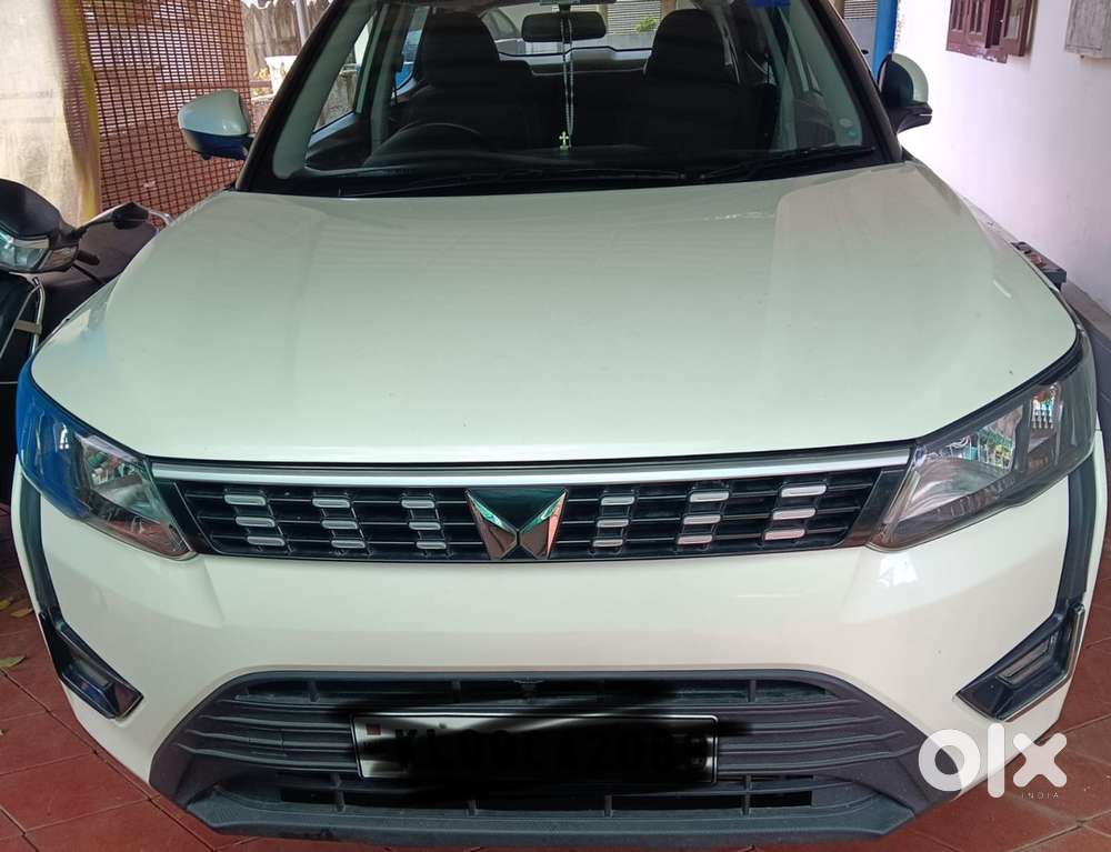 Mahindra Xuv300 2023 Petrol 12210 Km Driven