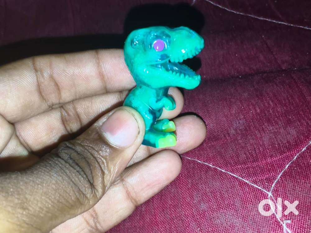 Glowing t-rex in kinder joy