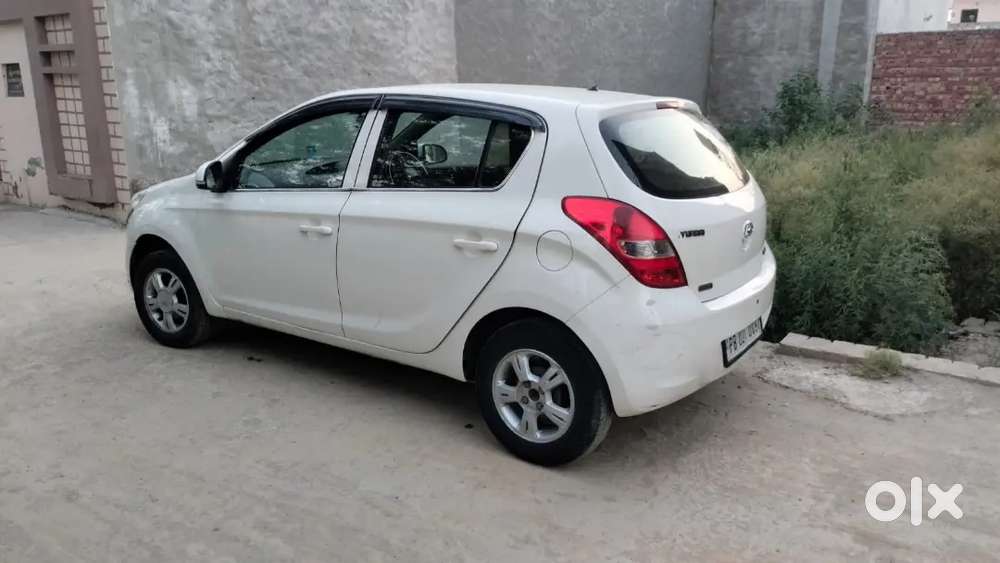 Hyundai New I20 2012 Diesel 106000 Km Driven