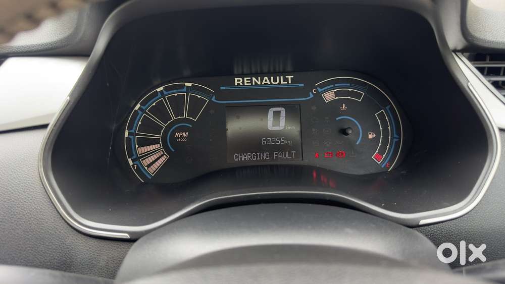 Renault Triber Rxz, 2019, Petrol