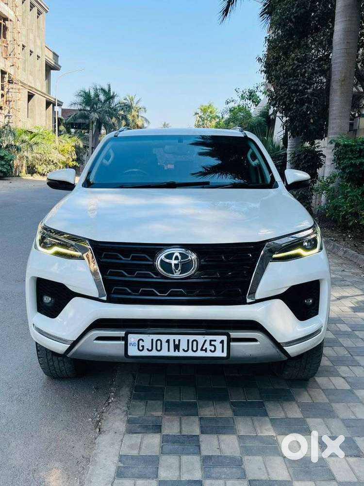 Toyota Fortuner 4x2 At 2.8 Diesel, 2022, Diesel