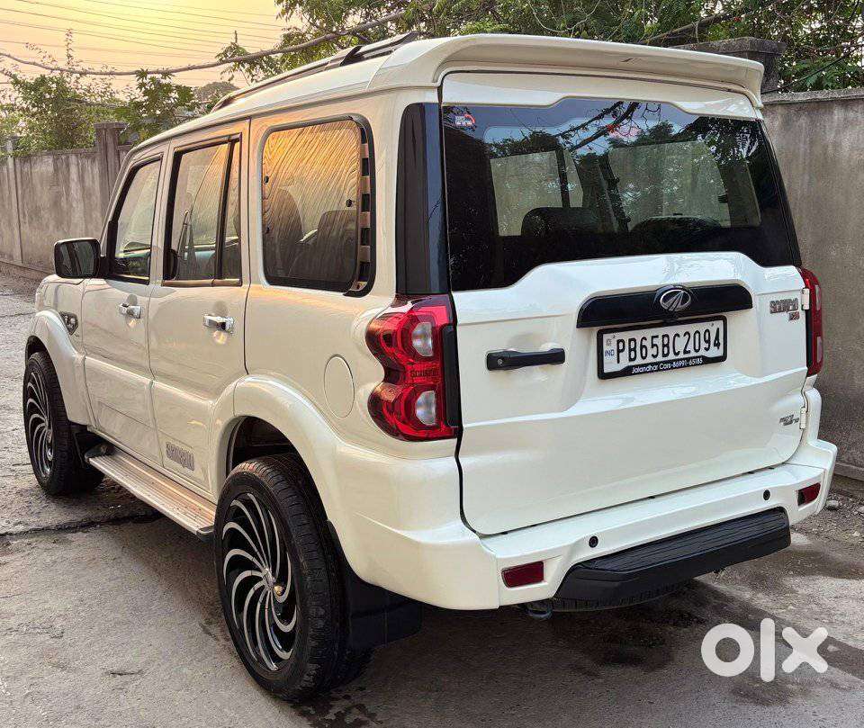 Mahindra Scorpio Classic, 2022, Diesel
