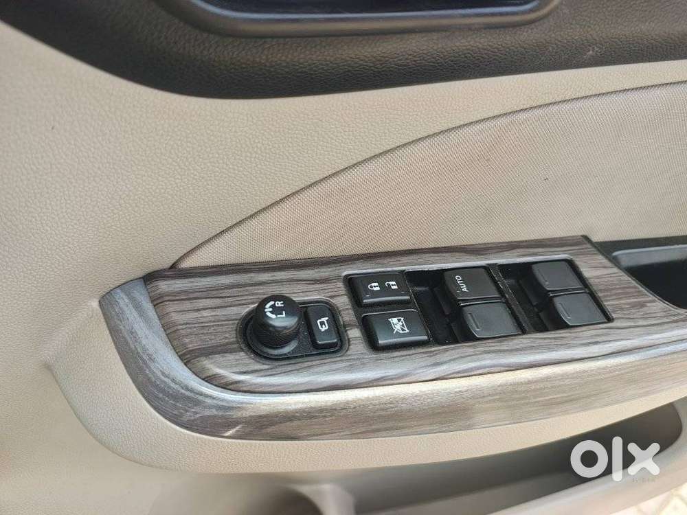 Maruti Suzuki Dzire Zxi Plus Ags, 2022, Petrol