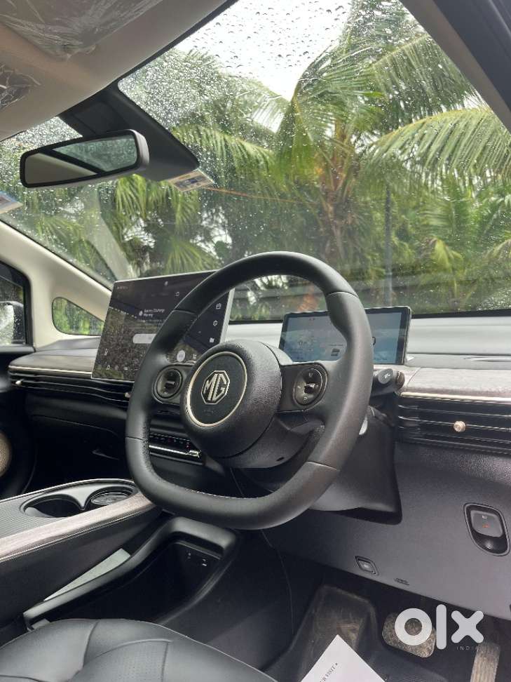 Mg Windsor Ev Essence, 2024, Electric
