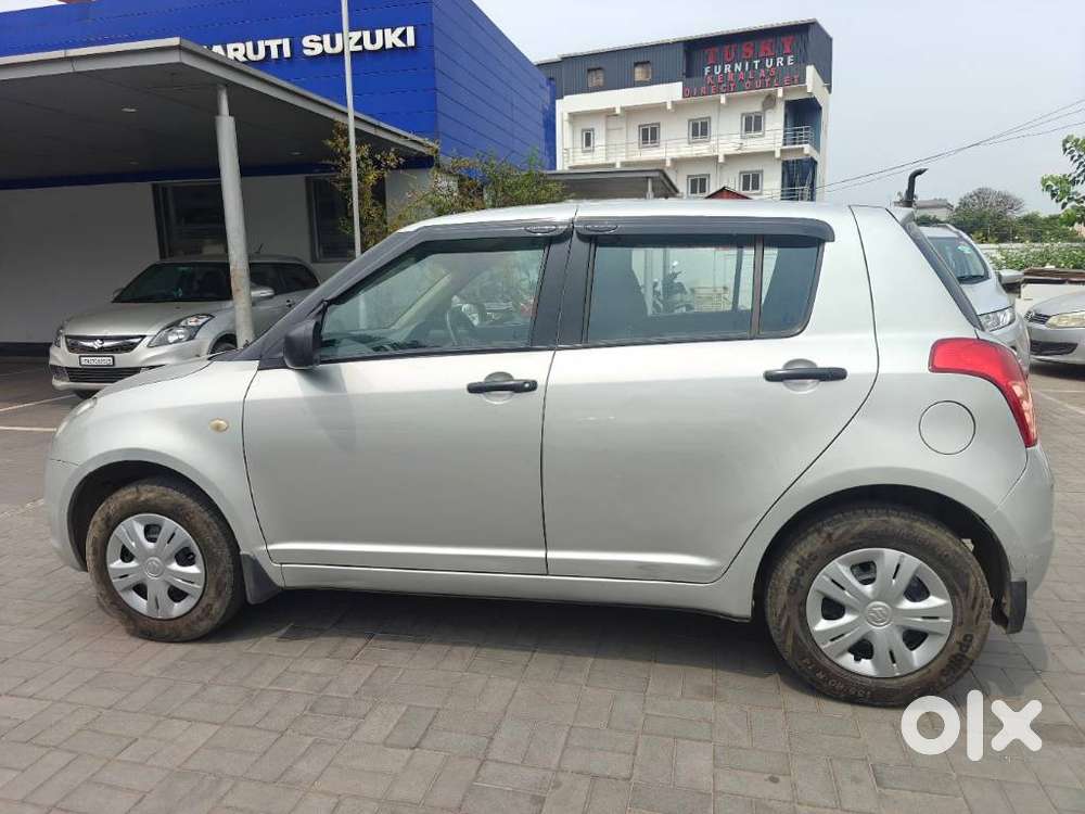 Maruti Suzuki Swift 2011-2014 Lxi, 2011, Petrol