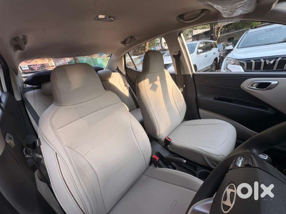 Hyundai Aura 1.2 Sx Cng, 2023, Cng & Hybrids