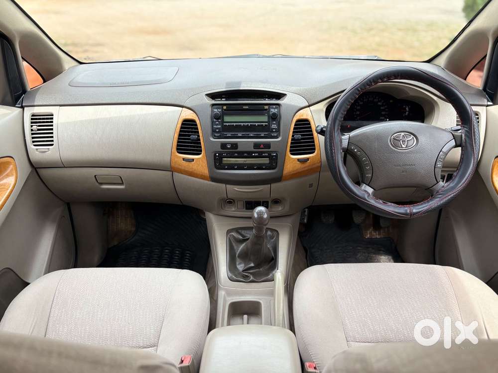 Toyota Innova 2.5 Vx 8 Str Bs-iii, 2009, Diesel