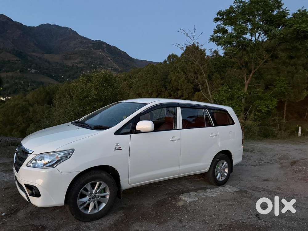 Toyota Innova 2015 Diesel Well Maintained