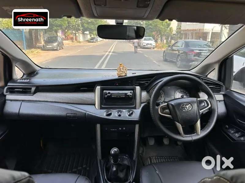 Toyota Innova Crysta [2020-ongoing] 2.4 Gx 8 Str, 2017, Diesel