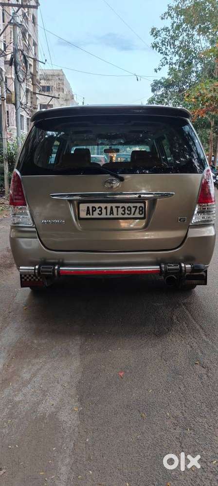 Toyota Innova 2.5 G (diesel) 8 Seater, 2007, Diesel