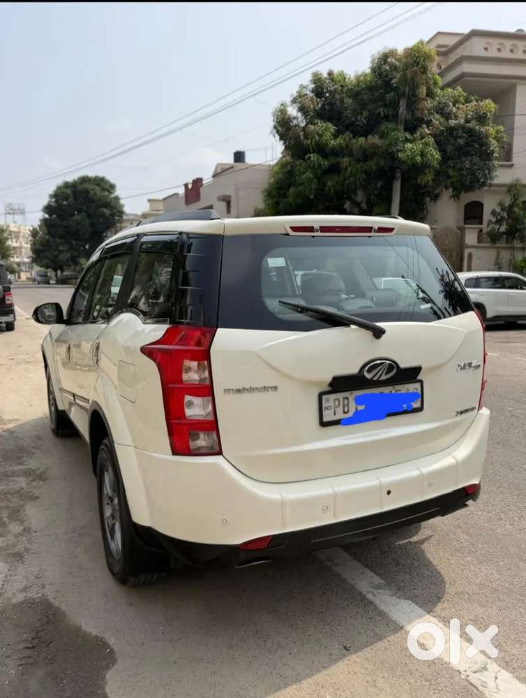 Xuv 500 With Sunroof