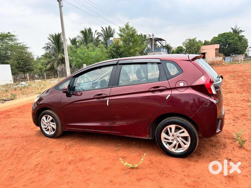 Honda Jazz 2016 Petrol Well Maintained