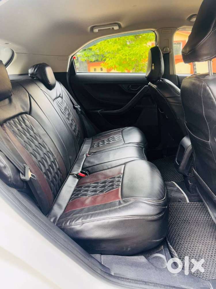 Tata Nexon Smart Plus1.2 Revotron Petrol 5 Mt, 2024, Petrol