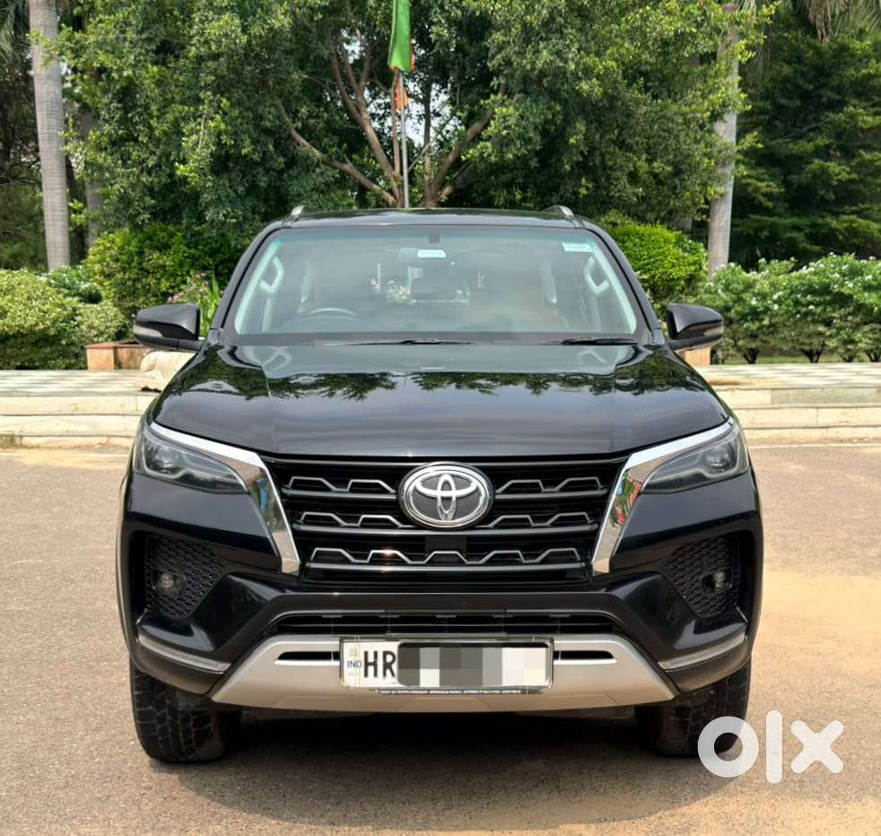 Toyota Fortuner [2021-ongoing] 2.8 2wd Diesel At, 2023, Diesel
