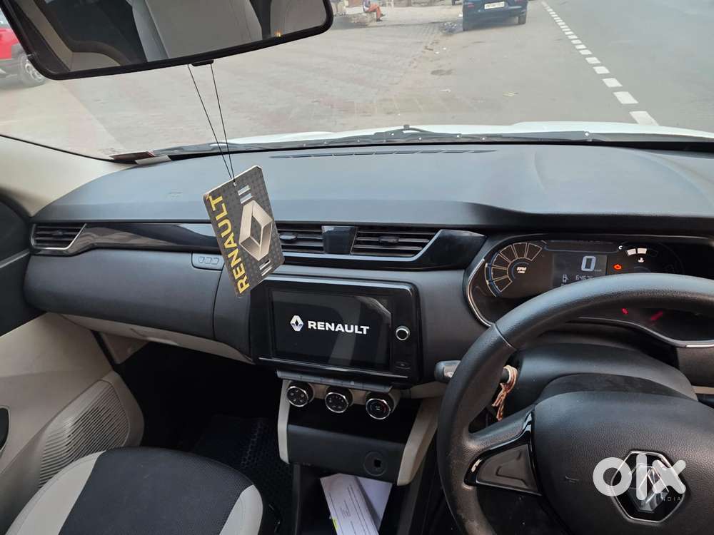 Renault Triber Rxt, 2021, Petrol