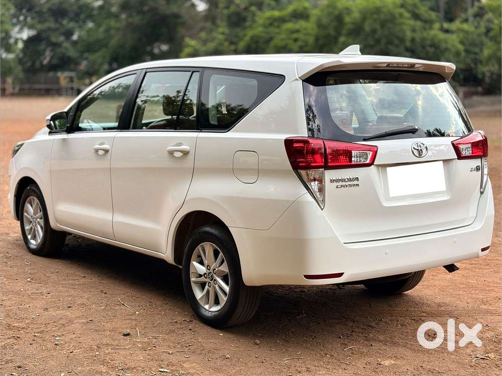 Toyota Innova Crysta 2.4 G Mt 8s, 2017, Diesel