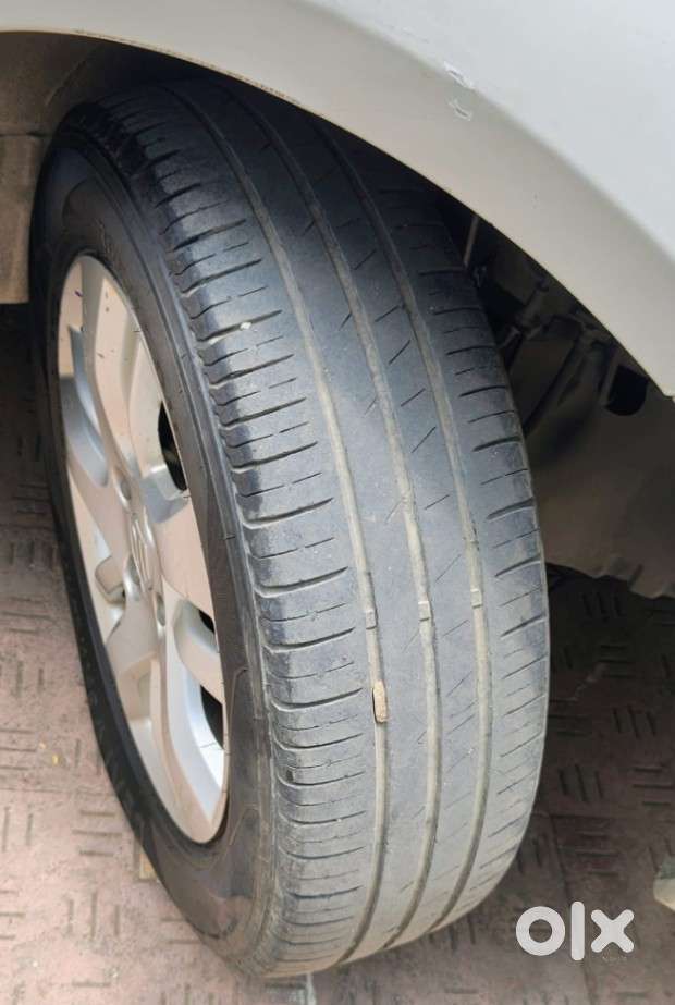 Maruti Suzuki Swift Dzire 1.2 Zxi, 2013, Petrol