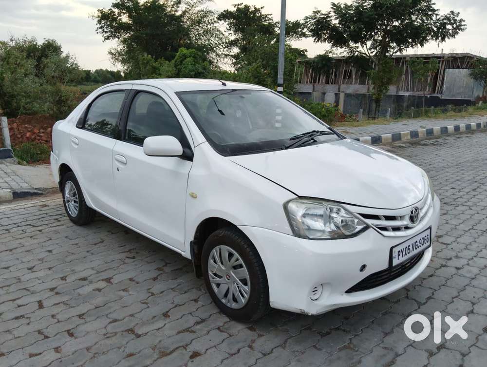Toyota Etios, 2012, Petrol