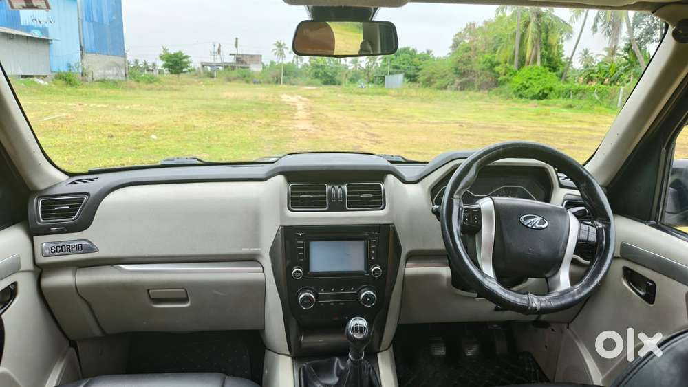 Mahindra Scorpio S10, 2015, Diesel