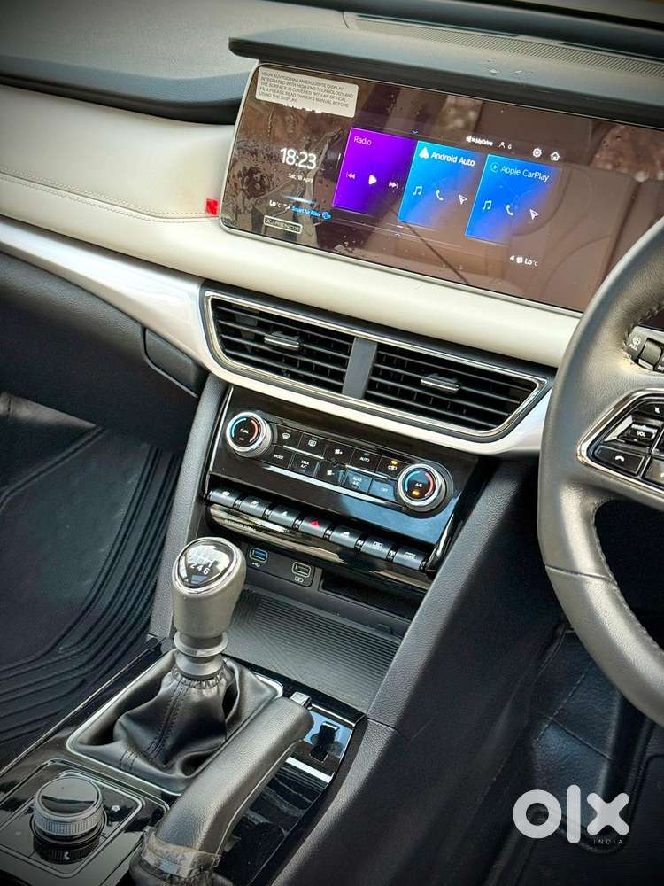 Mahindra Xuv700 2.2 Ax 7 Diesel Mt Str, 2025, Diesel