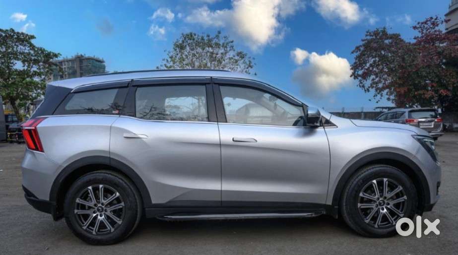 Mahindra Xuv700 2.2 Ax 7 Diesel At Luxury Pack Str Awd, 2022, Diesel