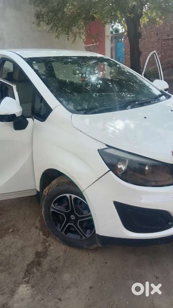 Mahindra Marazzo 2018 Diesel 125000 Km Driven