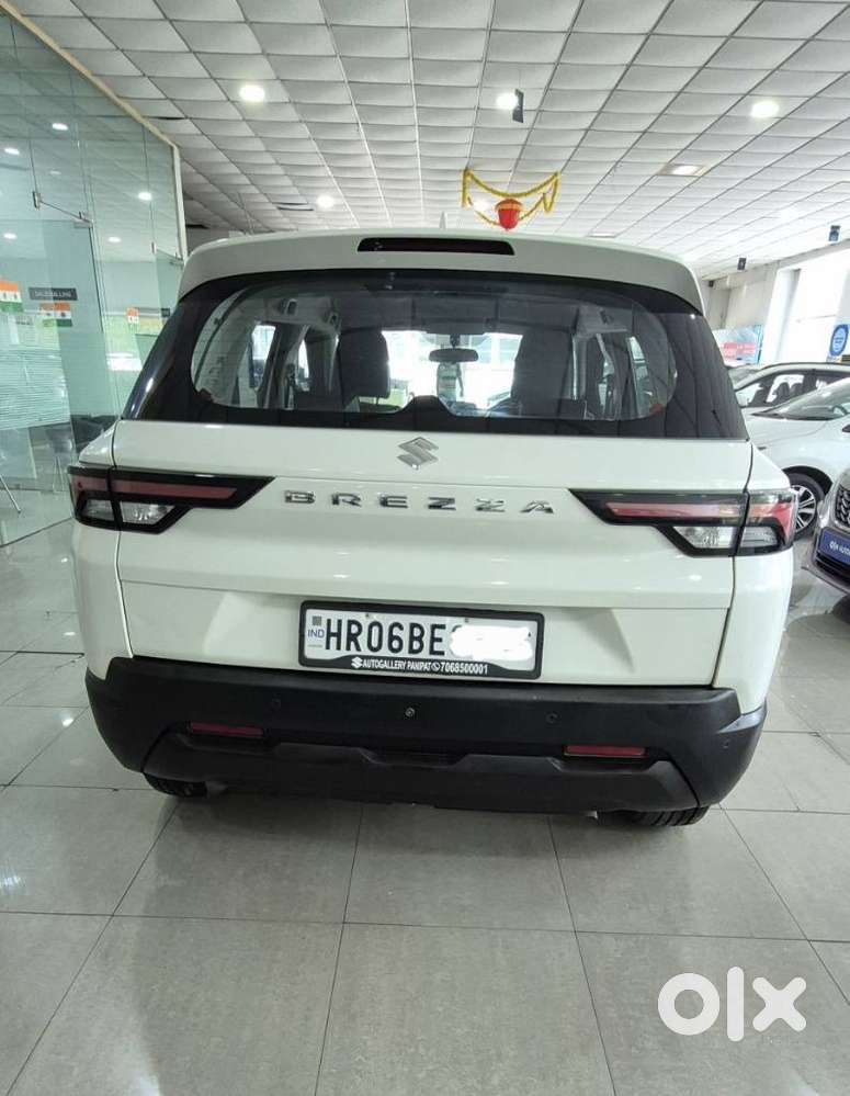 Maruti Suzuki Brezza 1.5 Vxi Smart Hybrid, 2023, Petrol