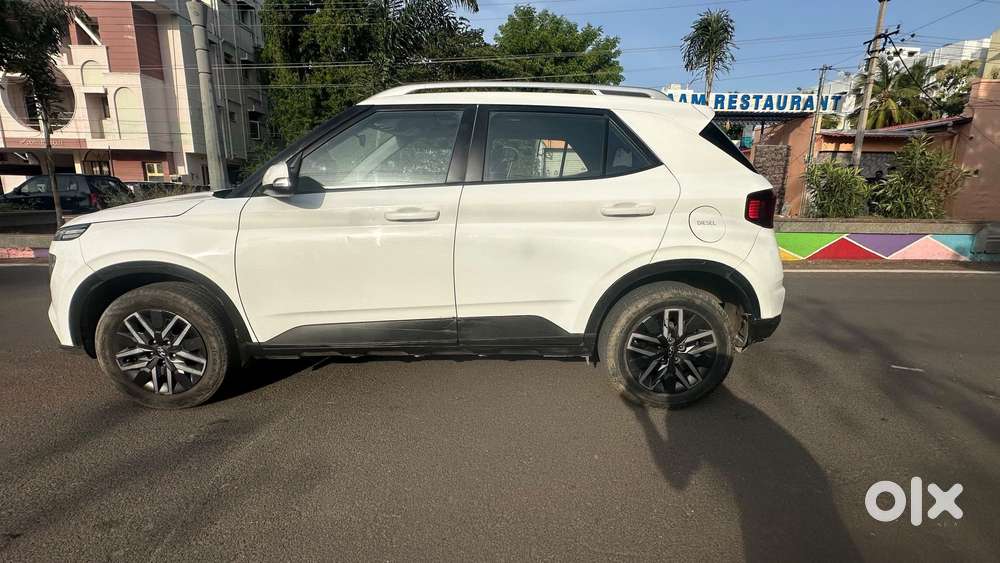 Hyundai Venue Sx Mt, 2022, Diesel