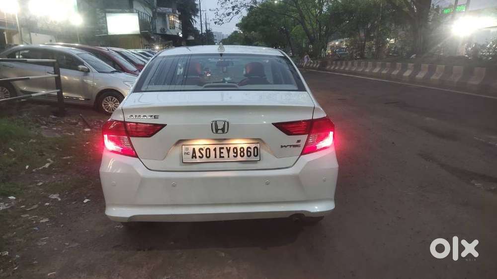 Honda Amaze 1.2 V I-vtec Mt, 2022, Petrol