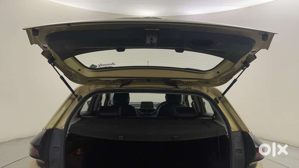 Tata Altroz Xz, 2020, Petrol