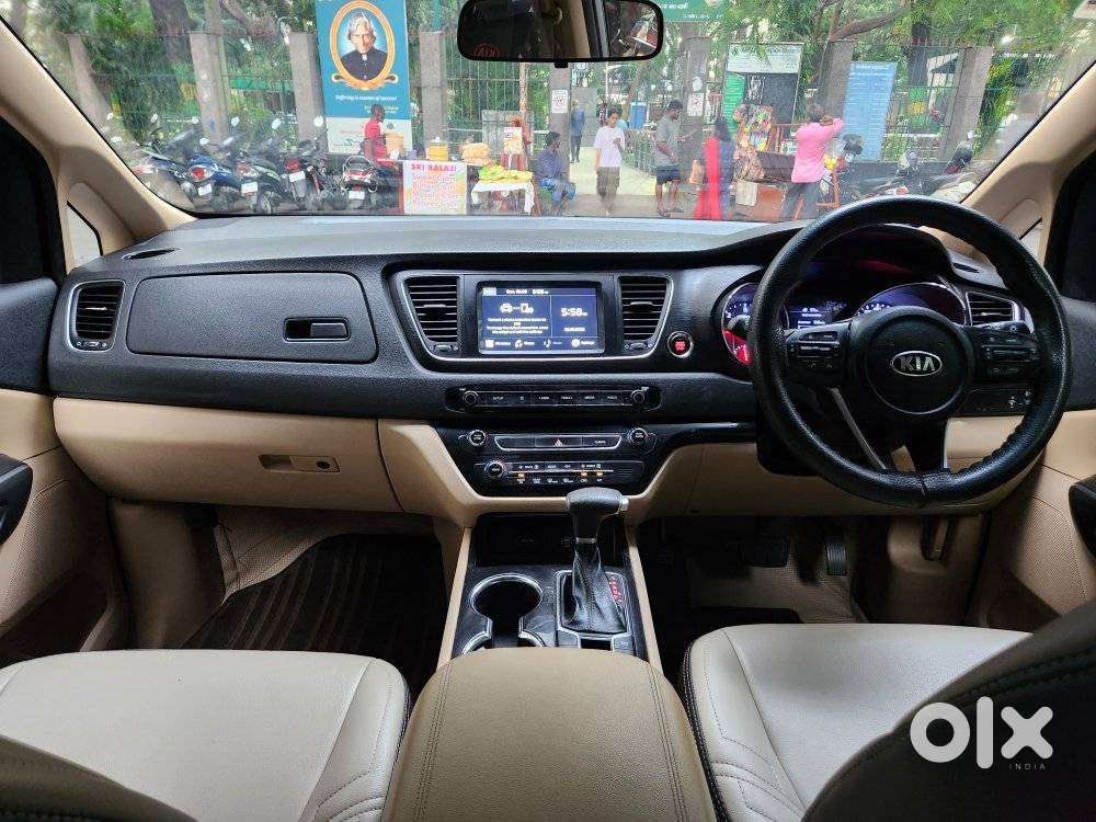 Kia Carnival Premium, 2020, Diesel