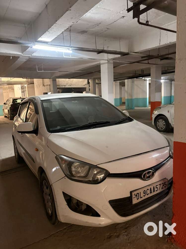 Hyundai I20 Asta Petrol 2014