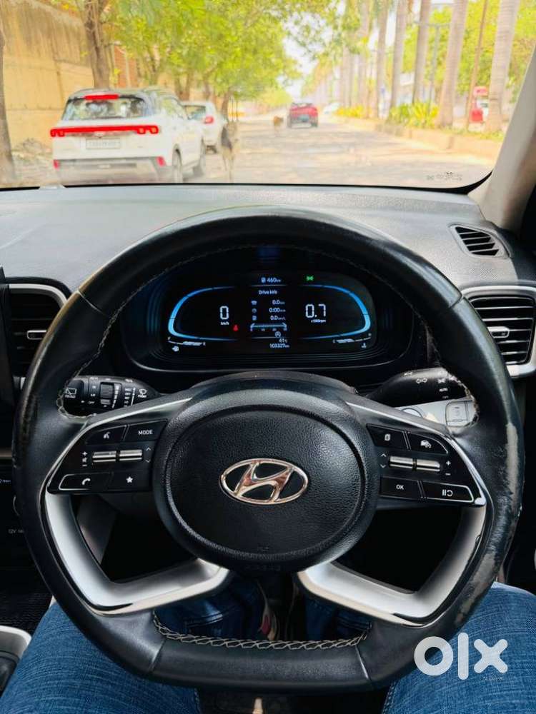 Hyundai Venue Sx (o) Mt 1.5 Diesel, 2023, Diesel