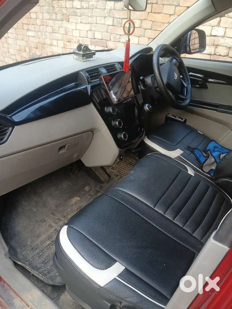 Mahindra Kuv 100 2017 Model