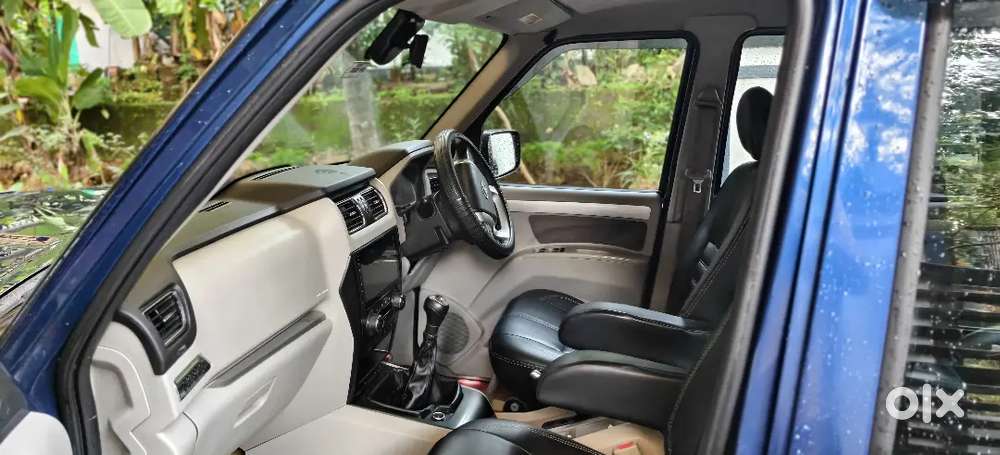 Mahindra Scorpio S10 11/2015 Diesel Well Maintained