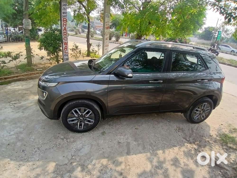 Hyundai Venue Diesel Manual 2021