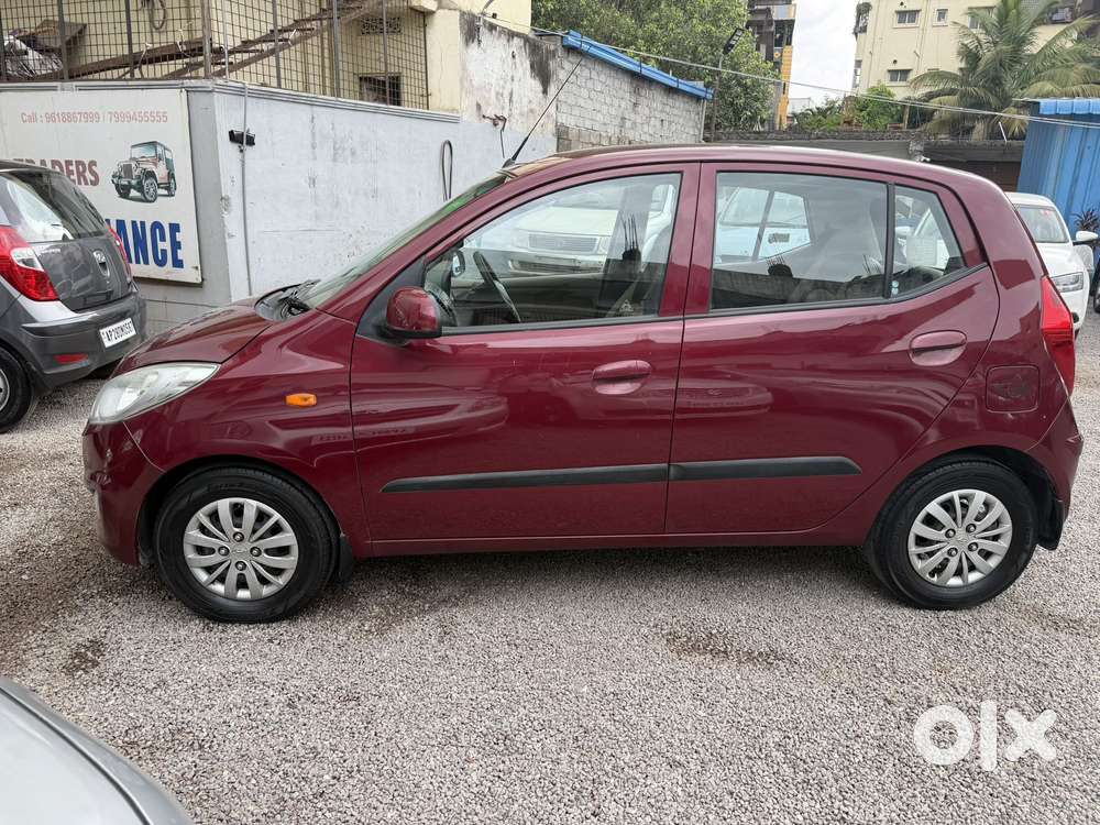 Hyundai I10 Sportz Bluedrive 1.1 Mt, 2014, Lpg