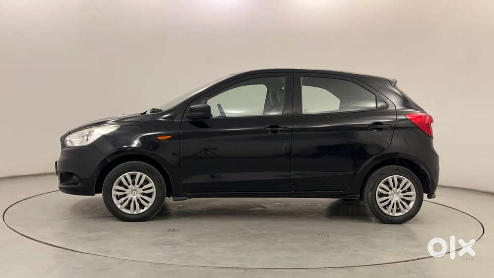 Ford Figo Ambiente, 2015, Petrol