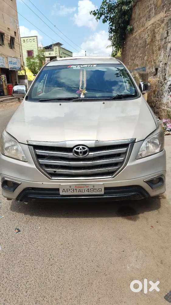 Toyota Innova Hycross 2008 Diesel 230000 Km Driven
