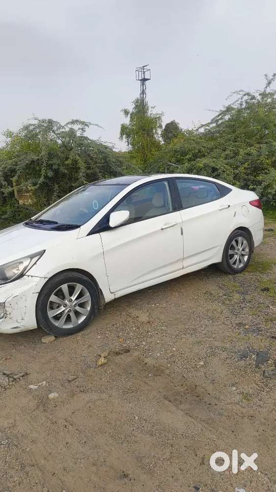 Hyundai Verna 2012 Petrol Suv