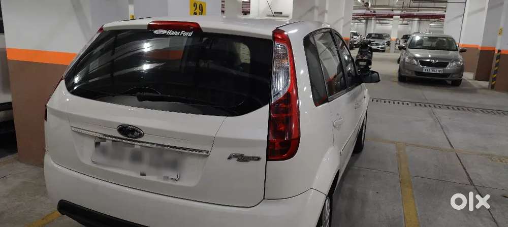 Ford Figo Petrol 2010