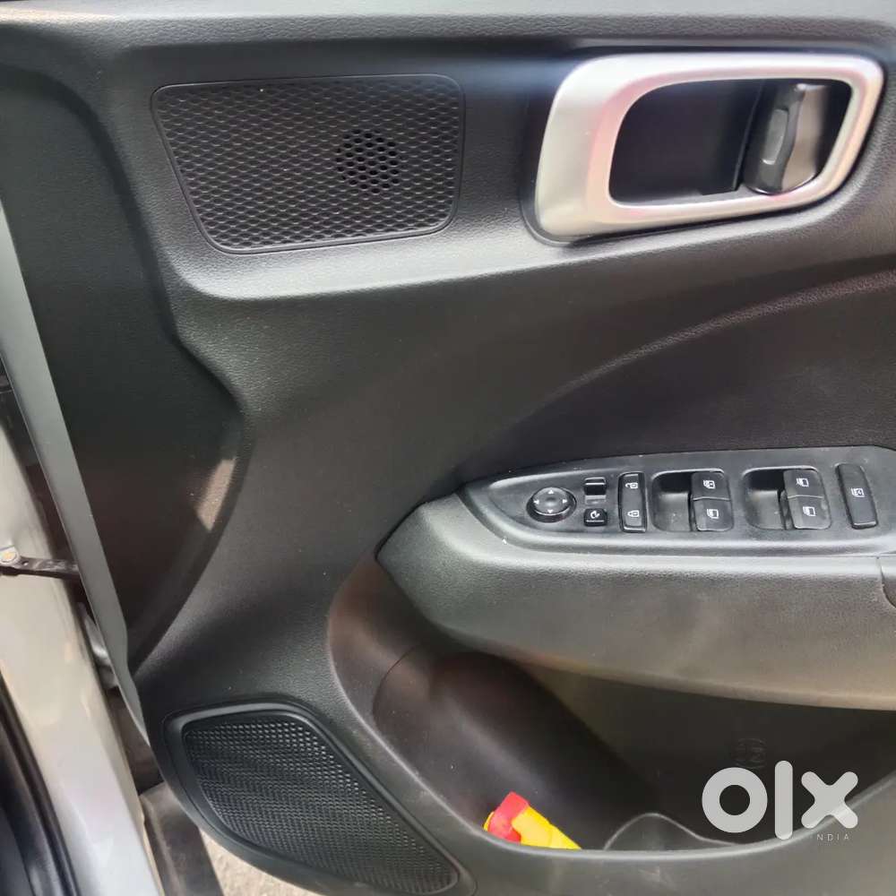 Hyundai Venue 2019 Petrol Well Maintained